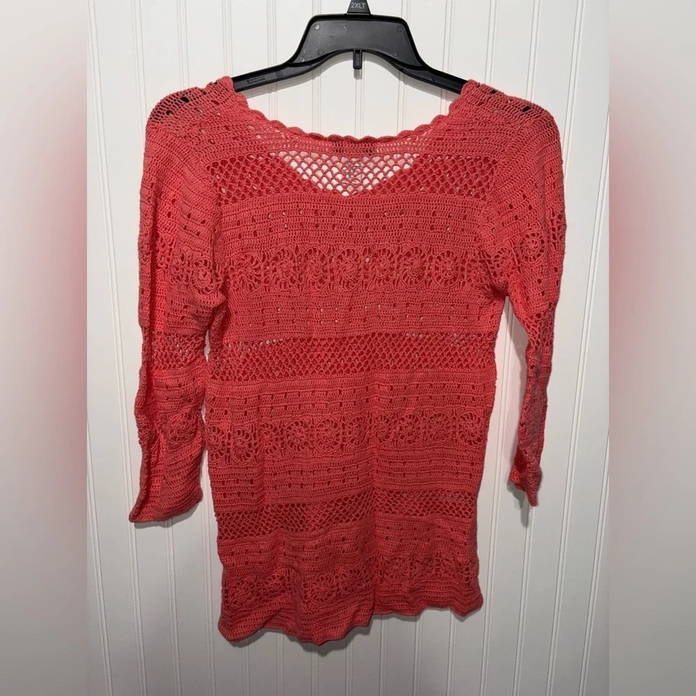 Denim & Co. Coral Crochet Knit Top| Size Medium